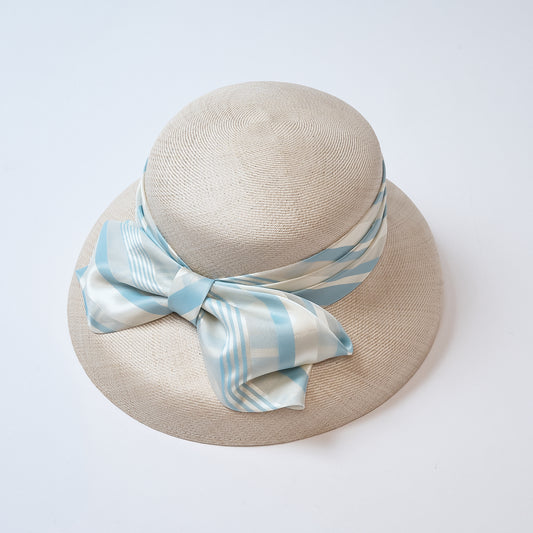 ブンタールストライプリボン飾りカサブランカ