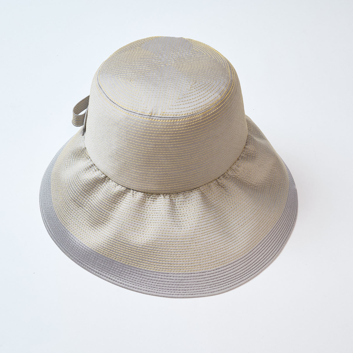 嵐田シルクキャペリン