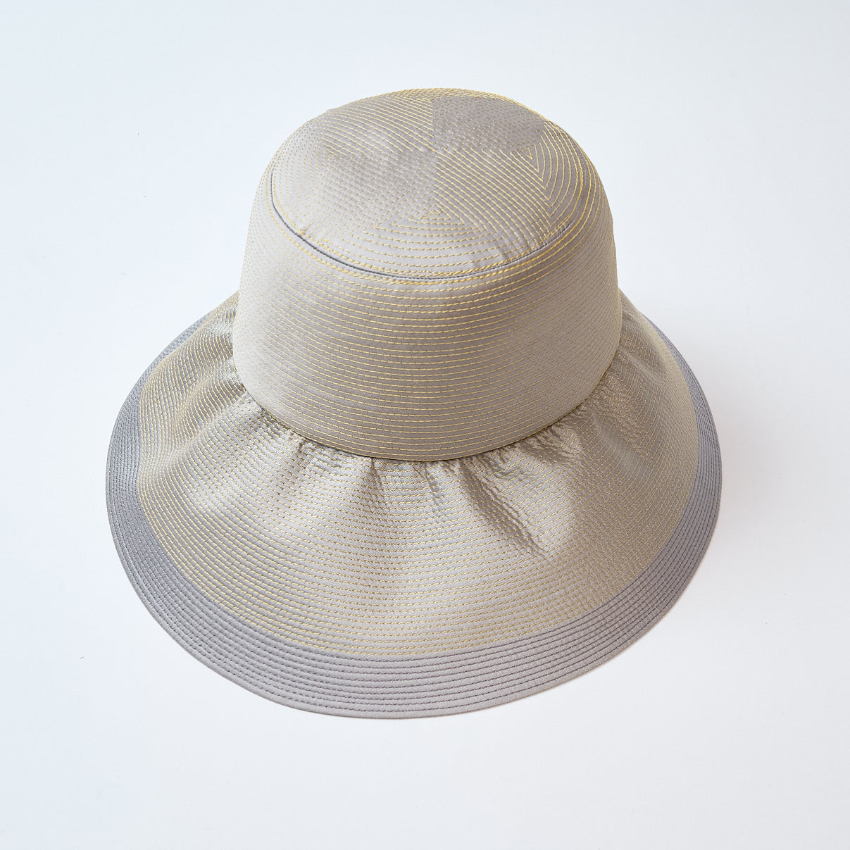 嵐田シルクキャペリン