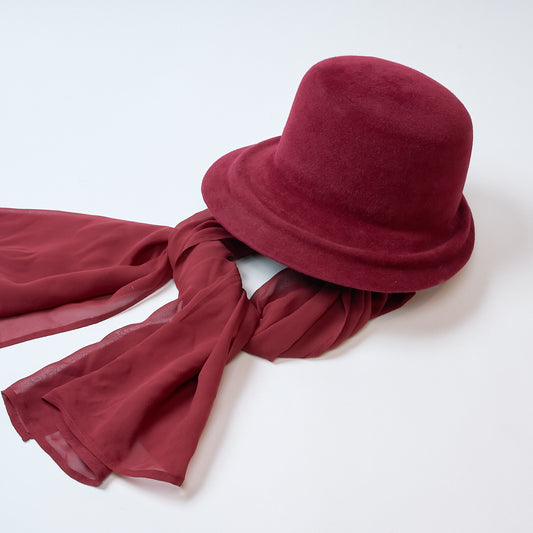 Felt hat (with chiffon fabric)