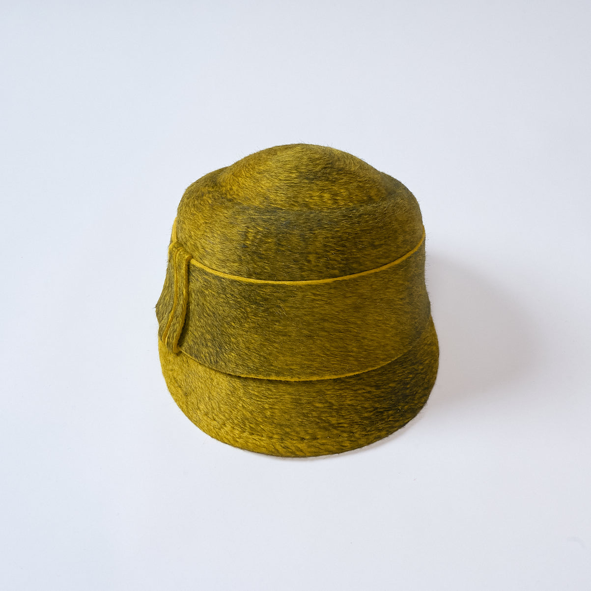 ベロアメドゥーサキャップ