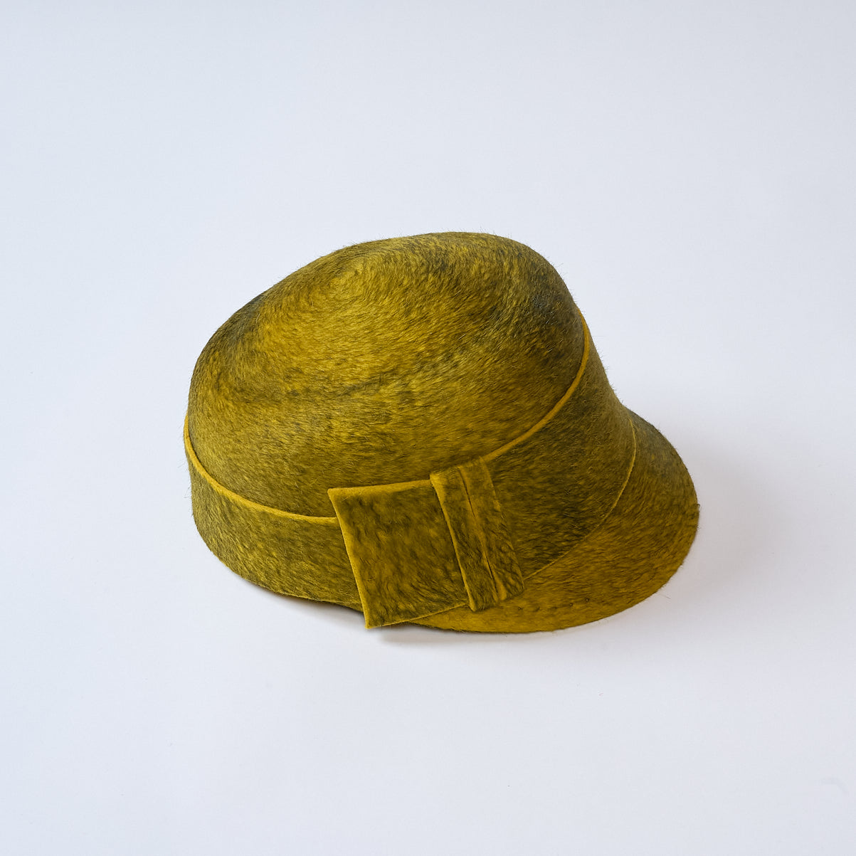 ベロアメドゥーサキャップ