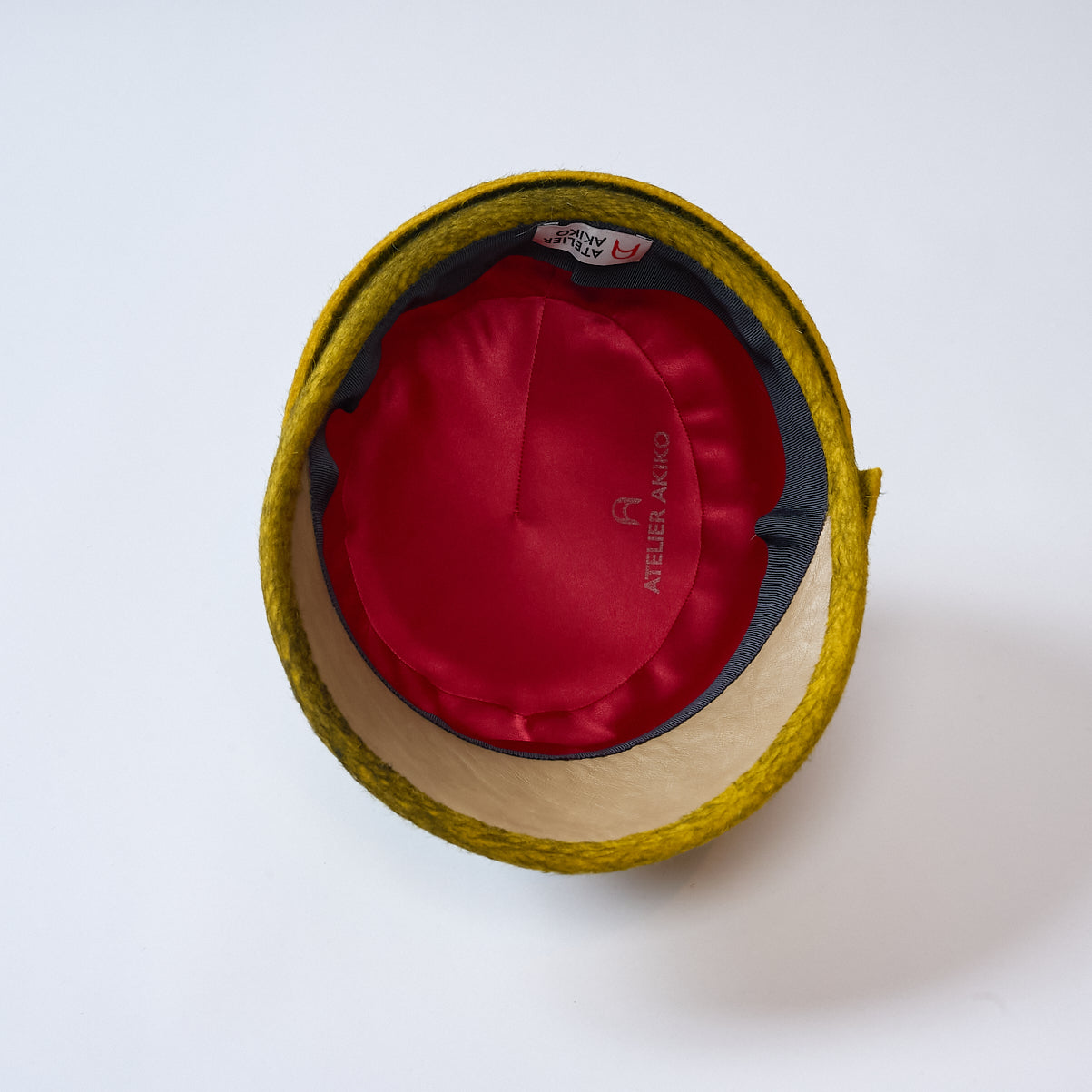 ベロアメドゥーサキャップ