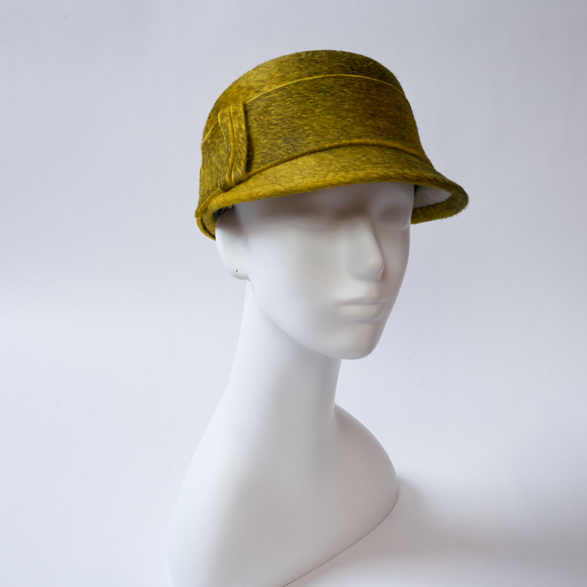 ベロアメドゥーサキャップ