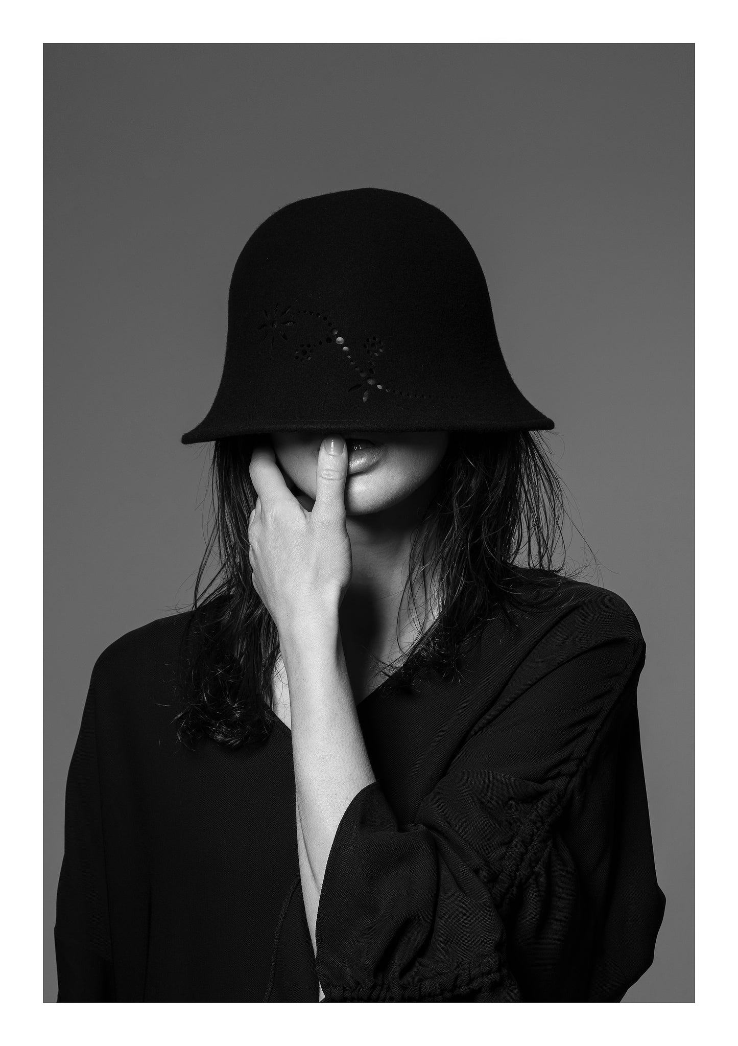 WOOL FLOWER BELL HAT