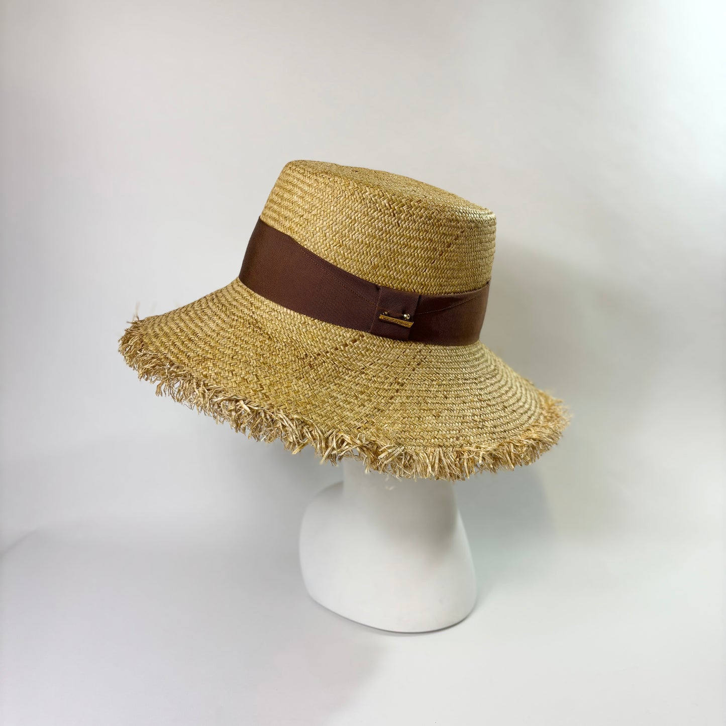 RAFFIA UNEVEN HAT