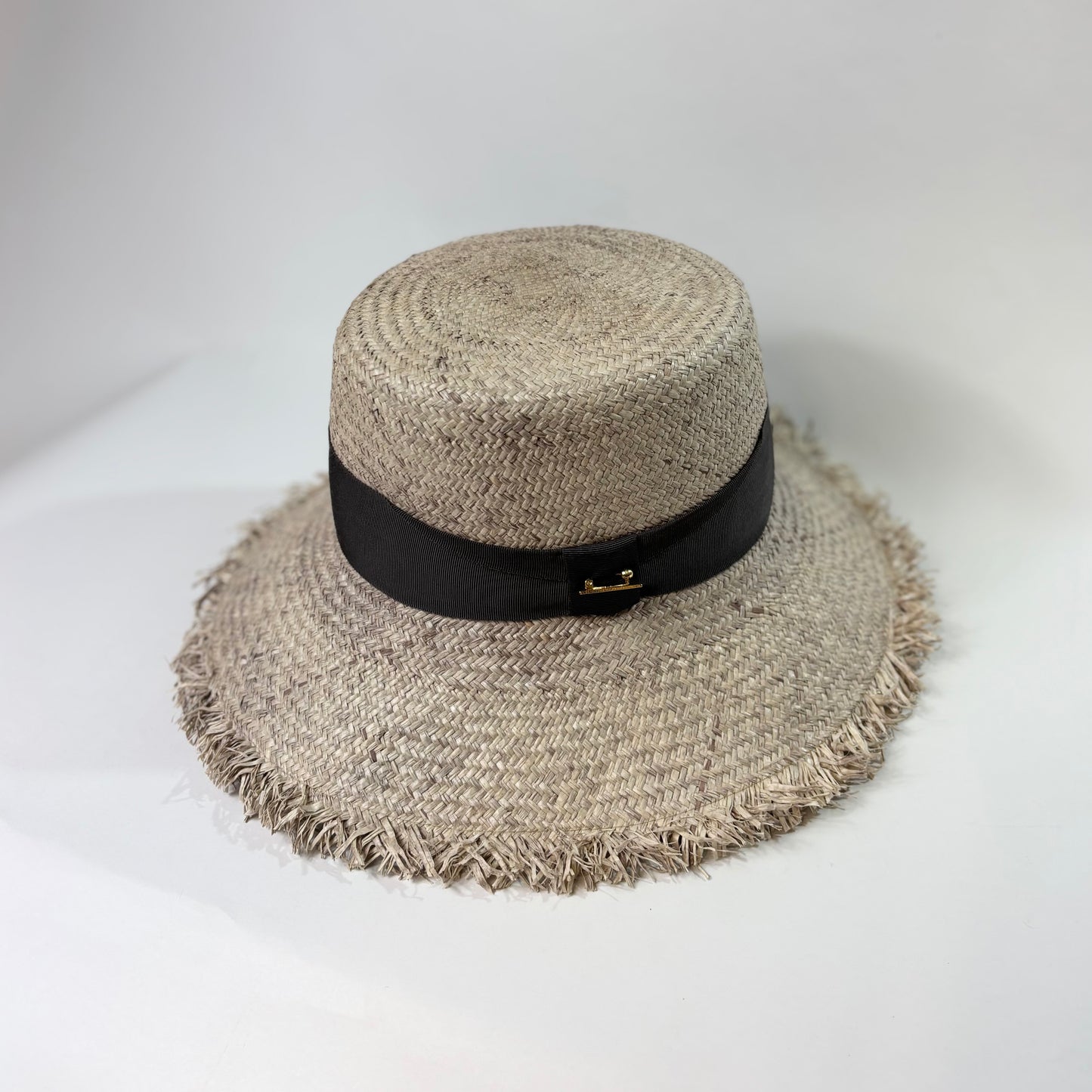 RAFFIA UNEVEN HAT