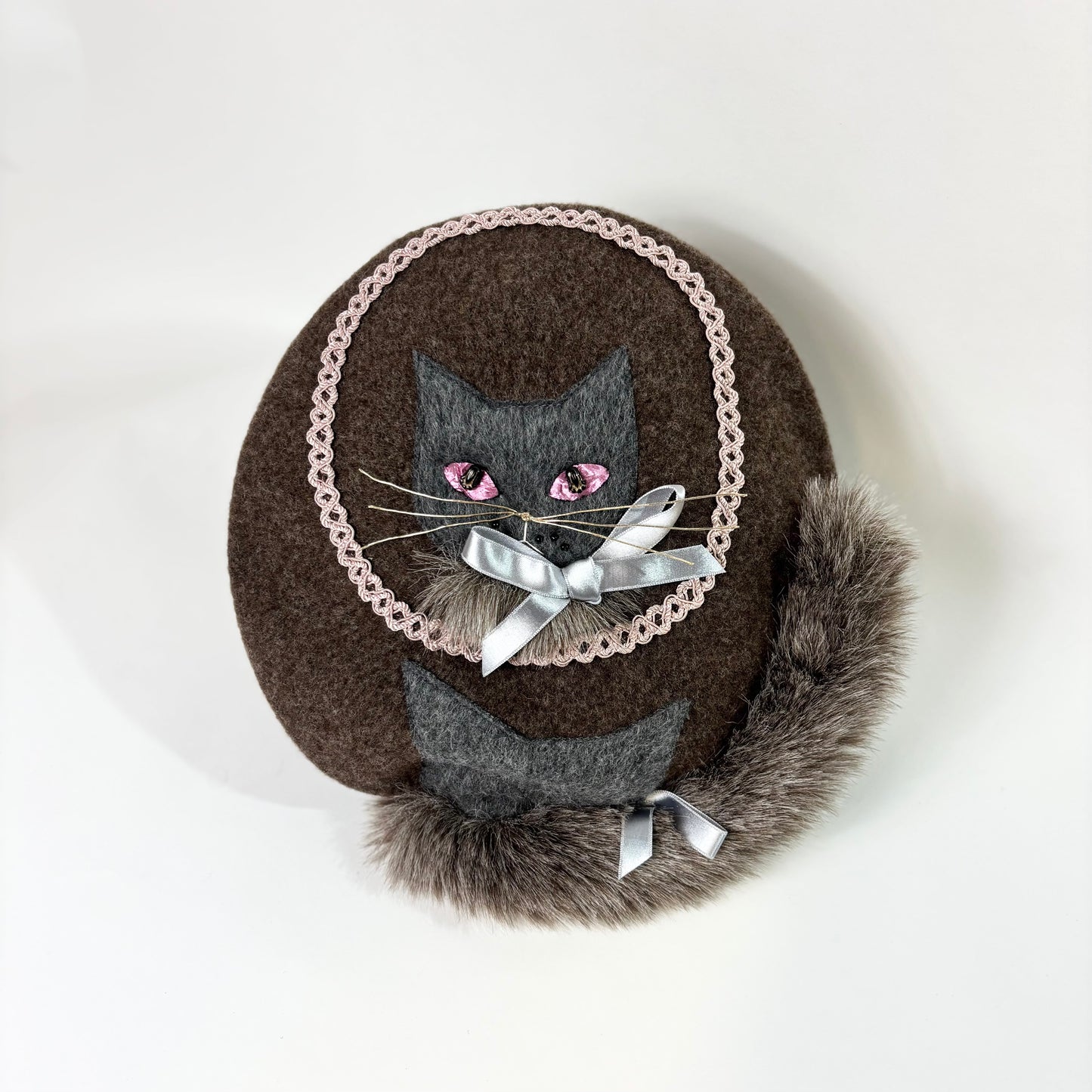 鏡の国のNECOベレー