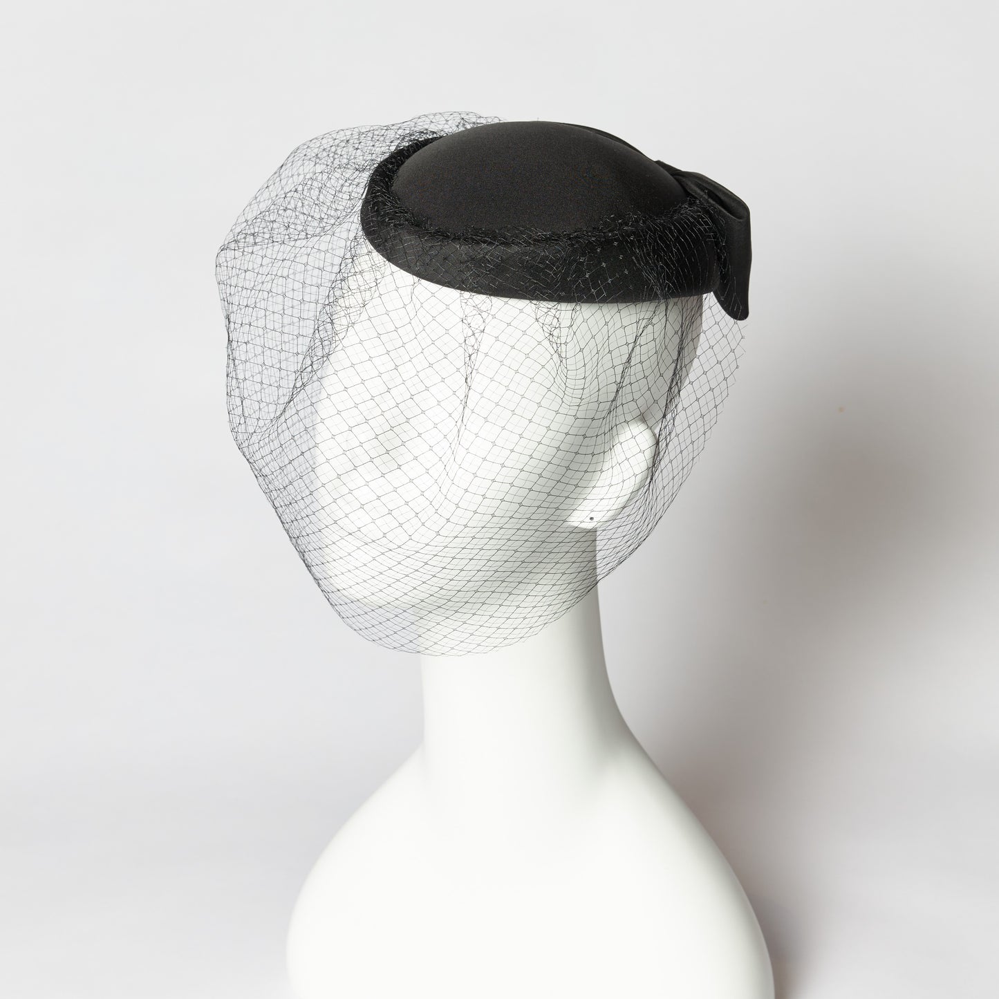 ベール付きカクテルハット