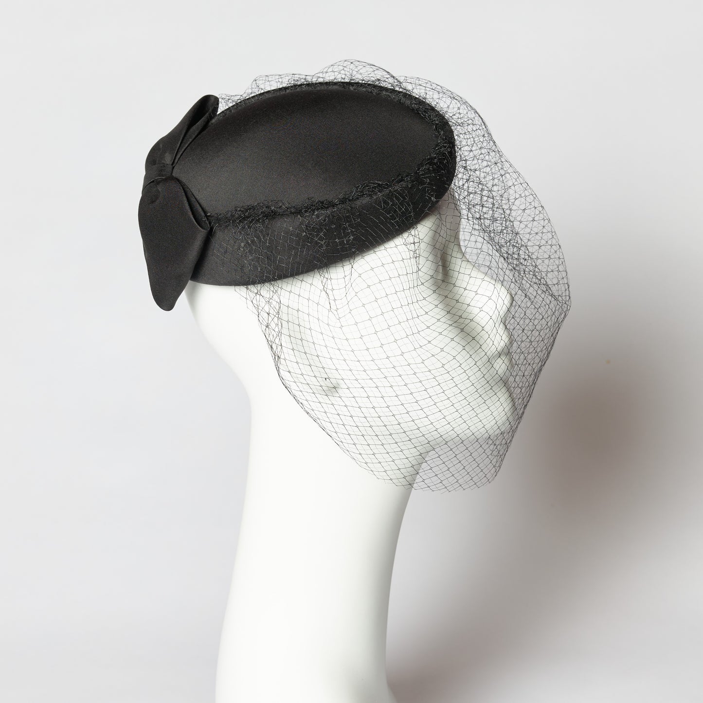 ベール付きカクテルハット