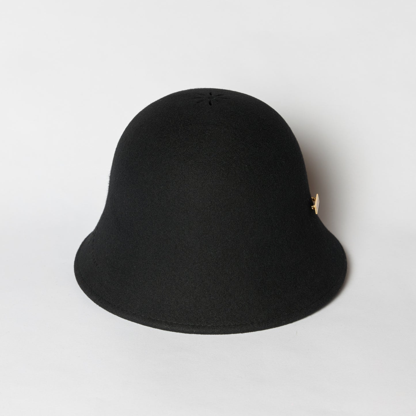 WOOL FLOWER BELL HAT