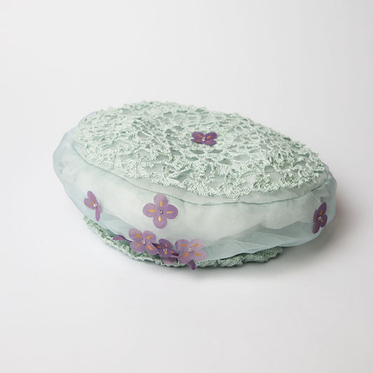 手編みのレースベレー