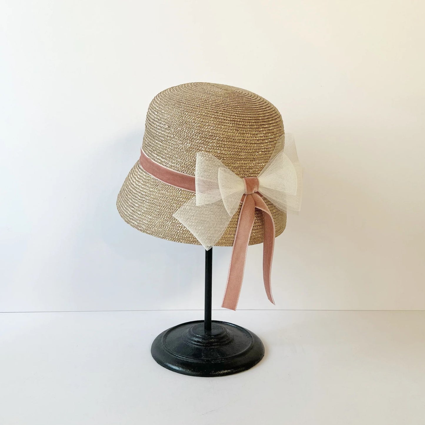 Back ribbon bird cage crochet
