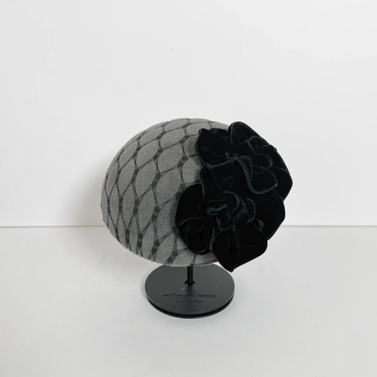 Honeycomb veil & Flowers mushroom