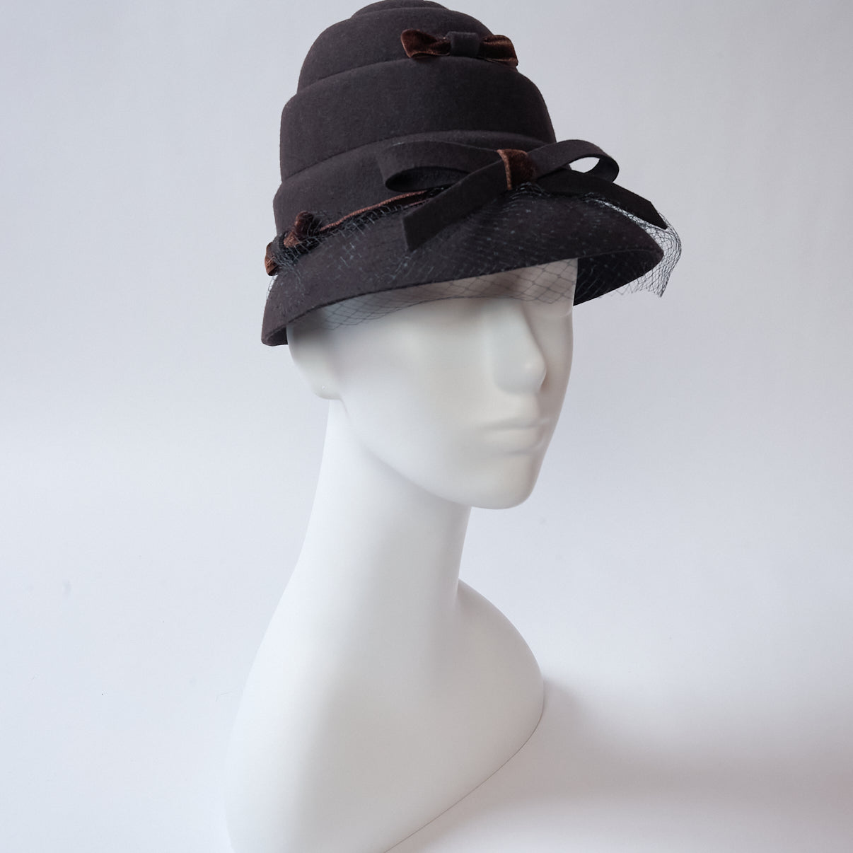 Seashell Ribbon Hat, Dark Brown