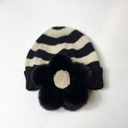 花びら耳付きニットキャップ