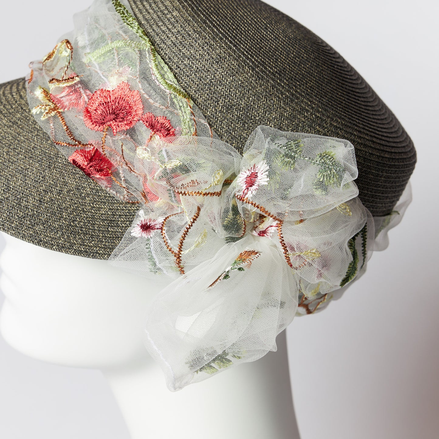 Flower tulle braid cap