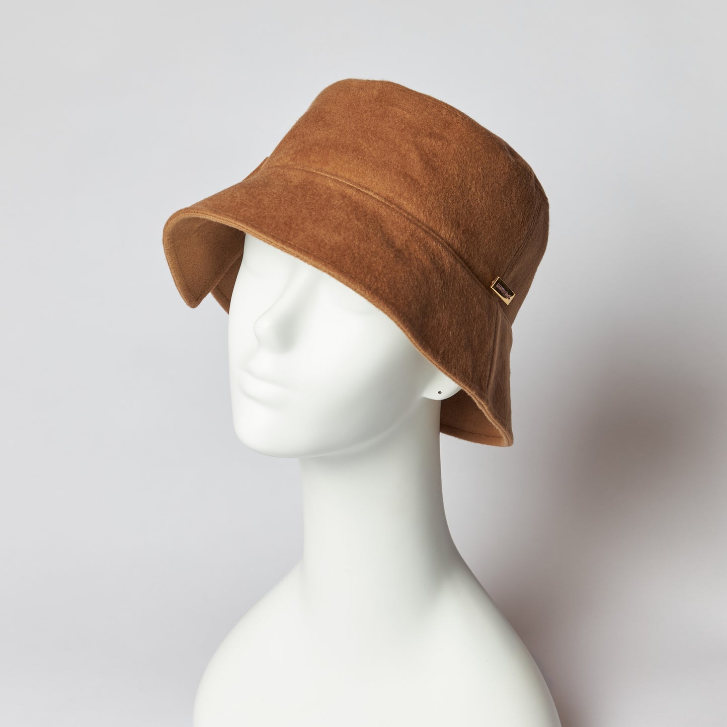 OC-silk slip brim hat